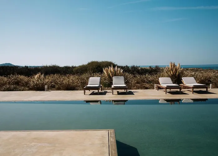 Ammothines Cycladic Suites